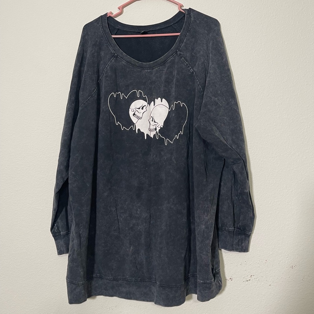 TORRID Skull Heart Acid Wash Crew Sweater Size 2